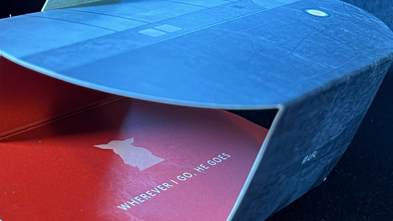 Logitech A30 The Mandalorian Edition měl spoustu skrytých odkazů na show