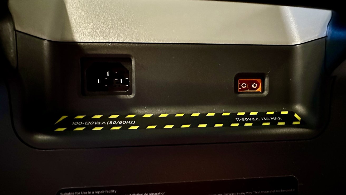 Zadní porty EcoFlow River 2 Pro pro nabíjení