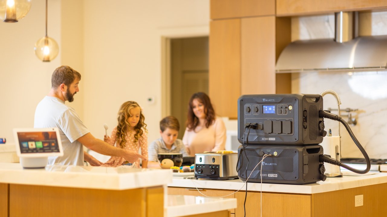 Duo AC500 a B300S může poskytnout záložní napájení. 