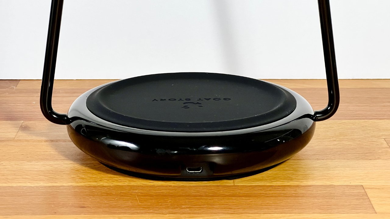 Základna měla tepelně odolnou silikonovou podložku 