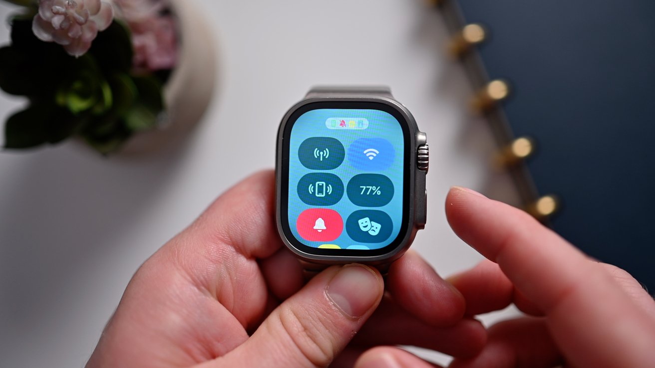 Ovládací centrum je vyvoláno bočním tlačítkem