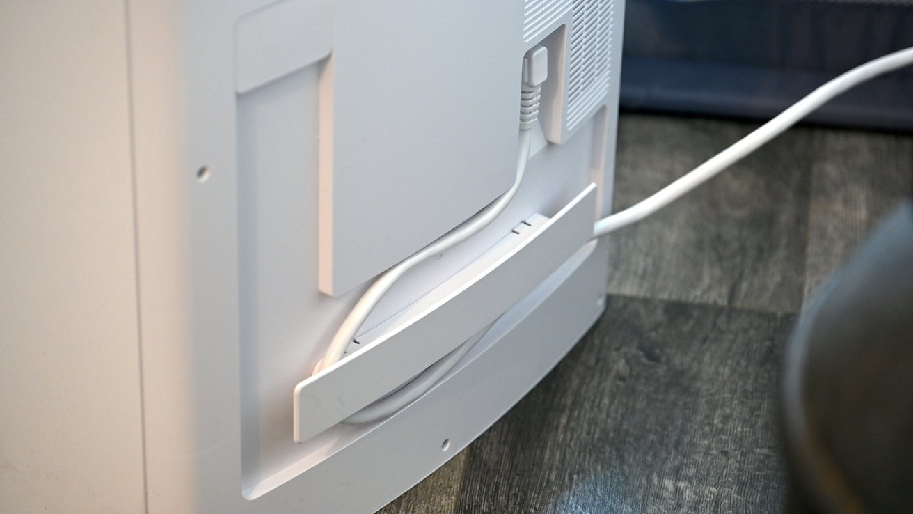 Uspořádání napájecího kabelu