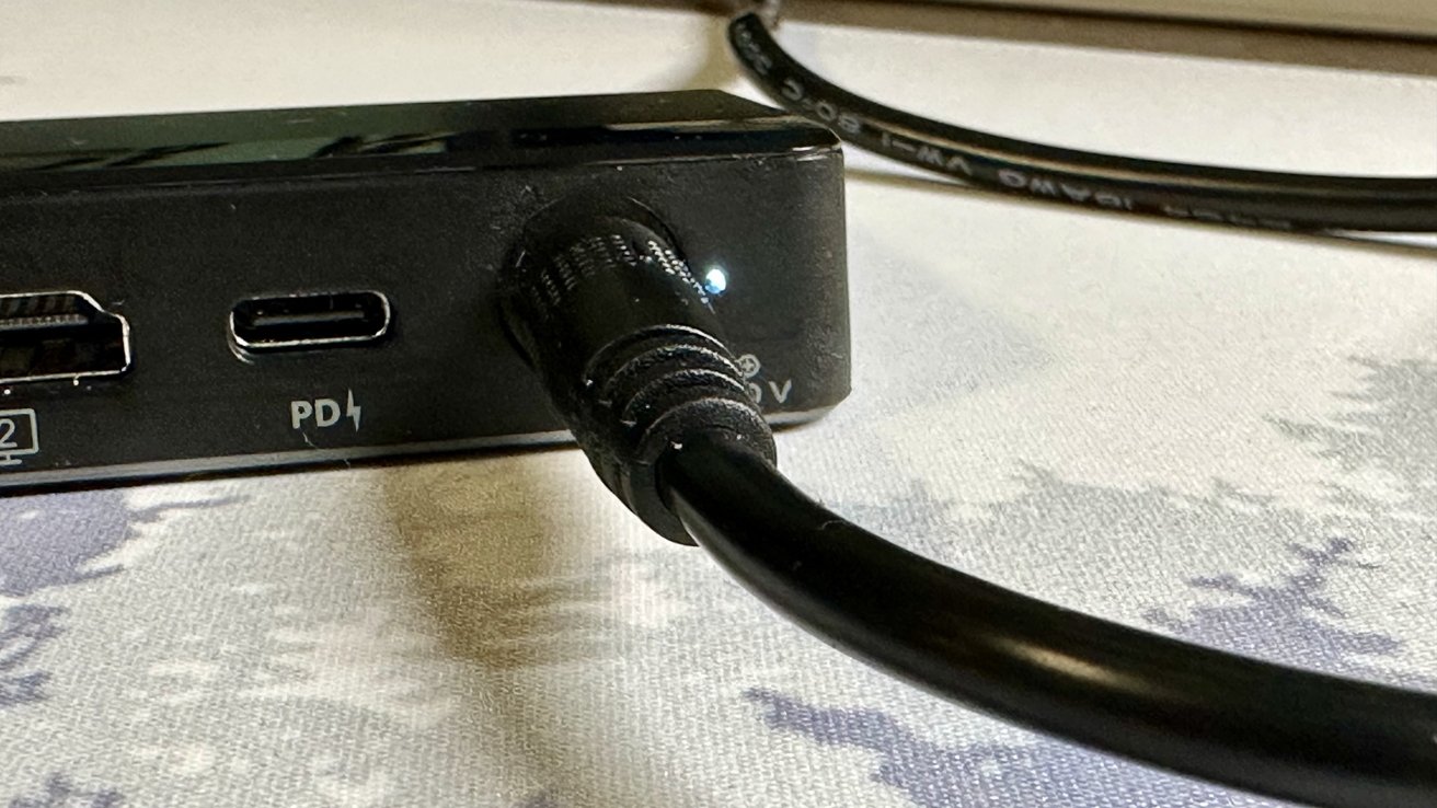 DC vstupní port USB-C dokovací stanice Vava 12 v 1