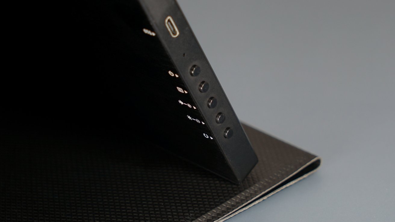 Navigace v nastavení ovládacích prvků může být nepohodlná