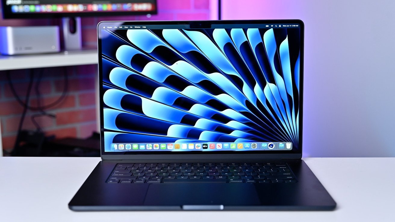 Nejlepší MacBook pro návrat do školy pro přenositelnost a velikost obrazovky – 15palcový MacBook Air