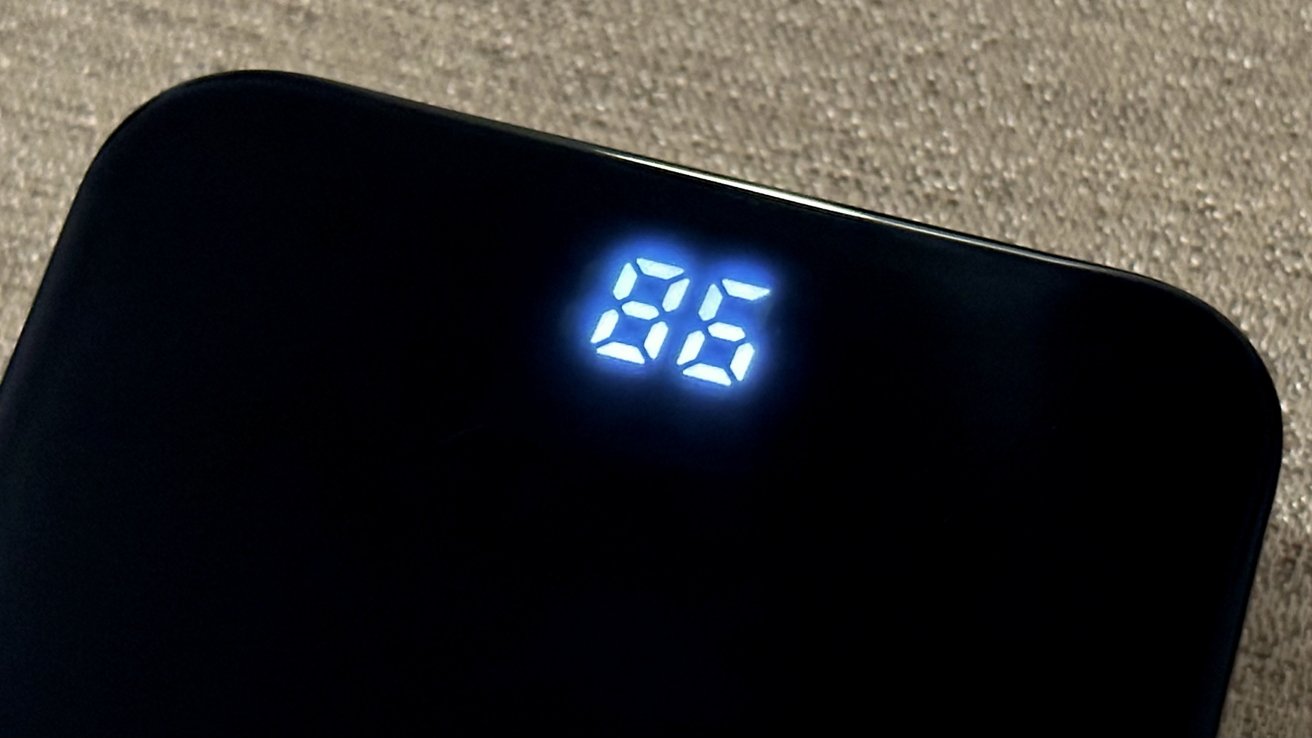 LCD displej T-Core Power Bank