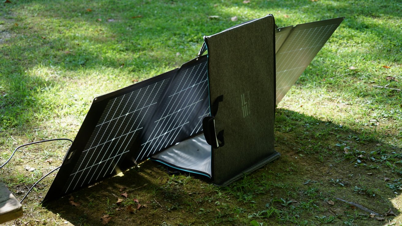 Taška slouží jako provizorní stojan