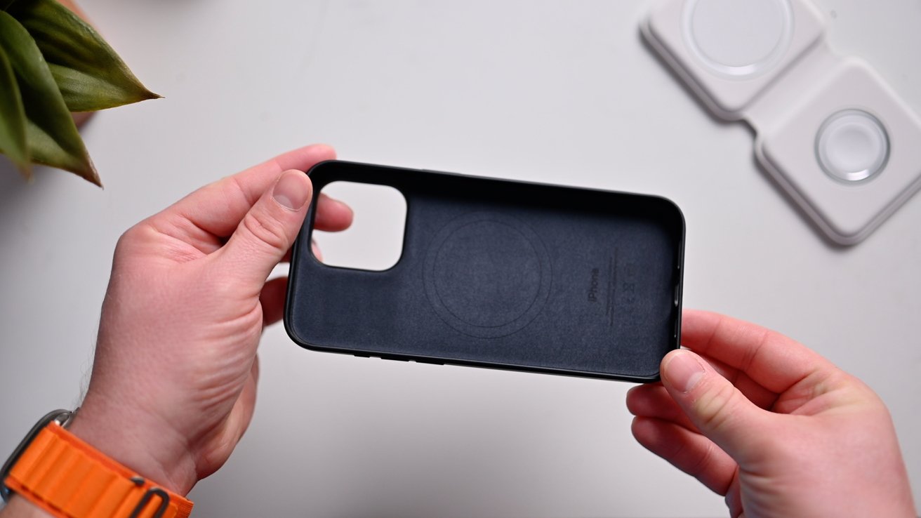 Interiér pouzder FineWoven