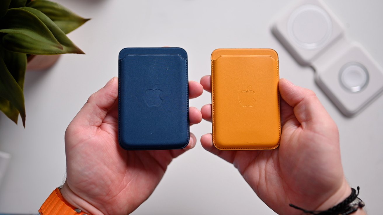 Kožená peněženka MagSafe versus peněženka FineWoven