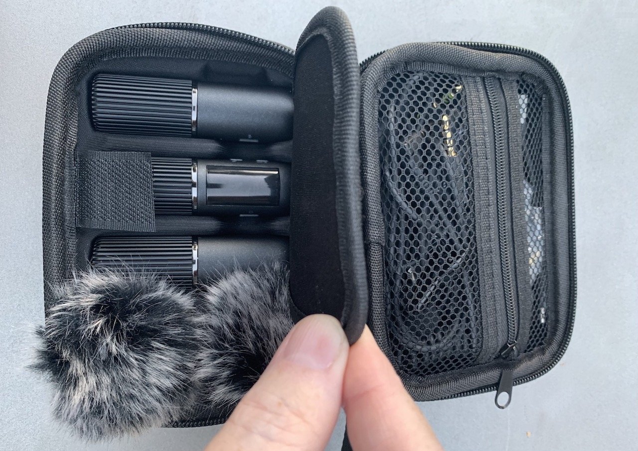 Kompaktnější cestovní verze se stejným obsahem