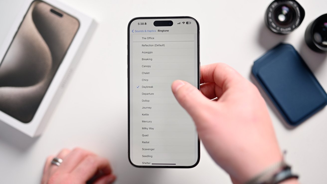 Vyzváněcí tóny a textové tóny se znovu objevují v iOS 17.1 beta 2