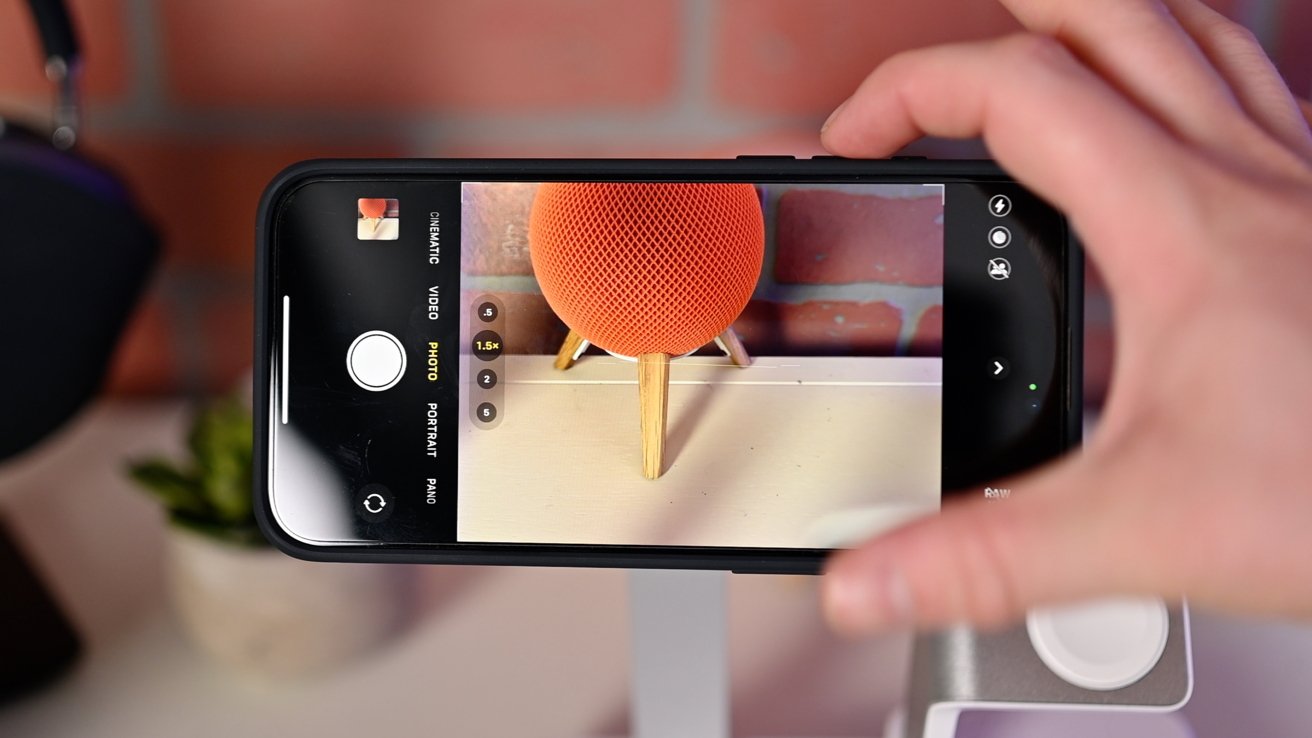 Použijte tlačítka hlasitosti pro spoušť fotoaparátu