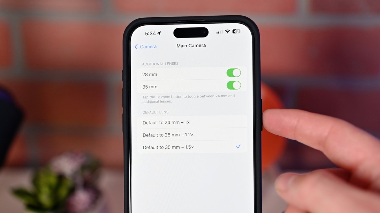 Ohniskové vzdálenosti hlavního fotoaparátu