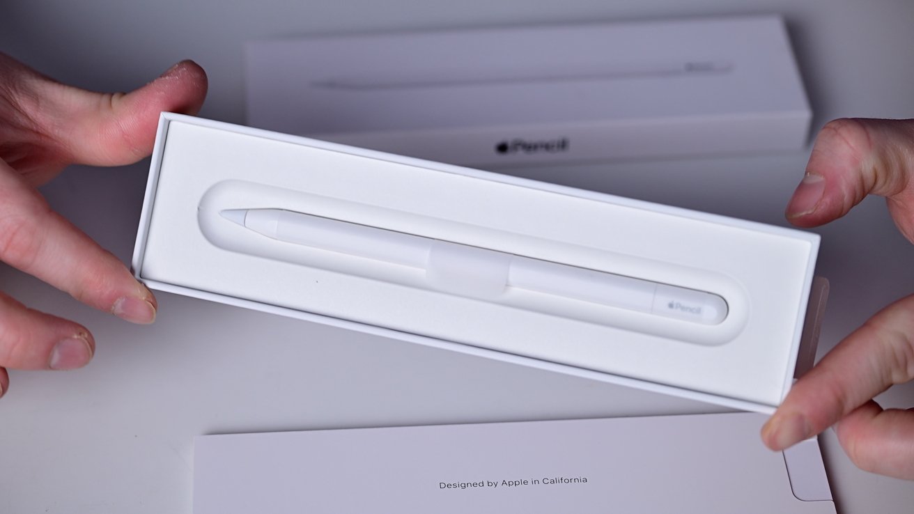Apple Pencil (USB-C) v krabici