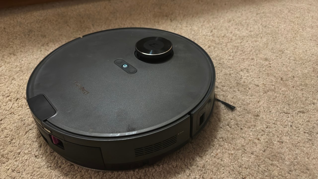 Eureka E10S dokáže vysát podlahy se solidní kvalitou.