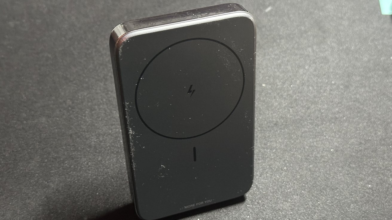 Baterie Ugreen skládací stojan - stojící samostatně