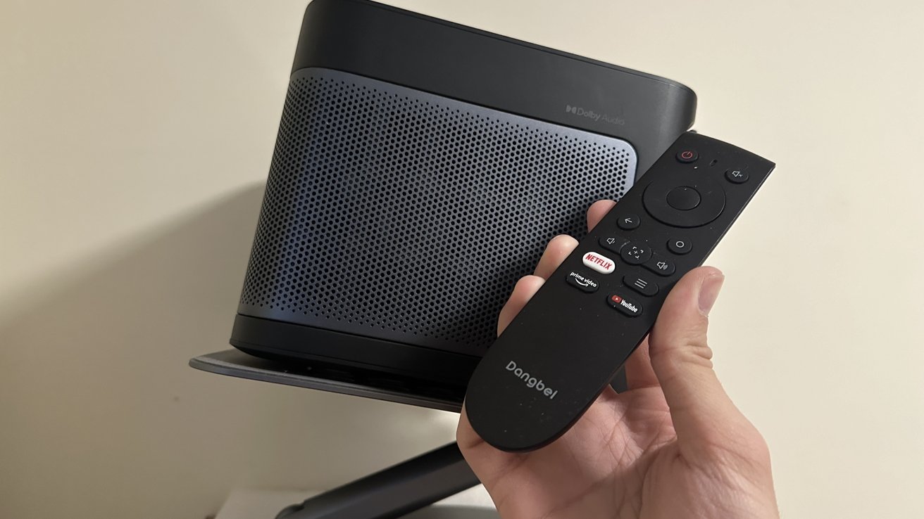 Dangbei Mars – Dálkové ovládání má speciální tlačítka YouTube, Prime Video a Netflix